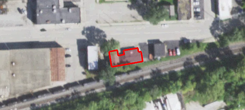 210 Moen Ave