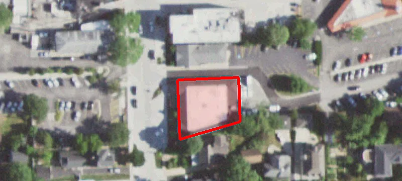 4479 Lawn Ave