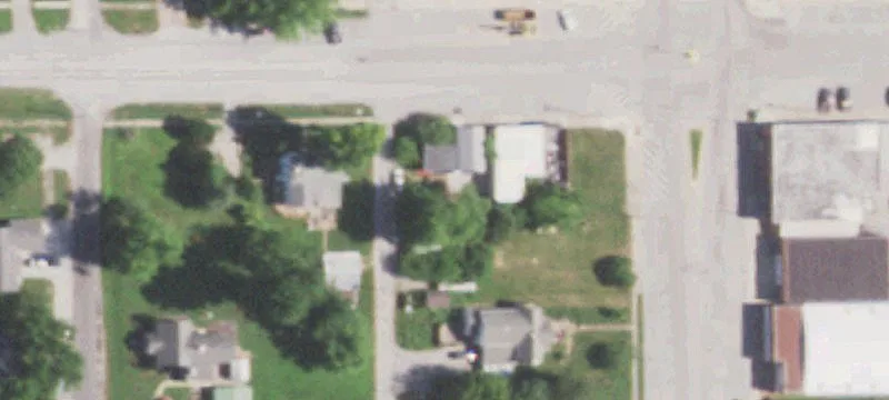122 Warren St