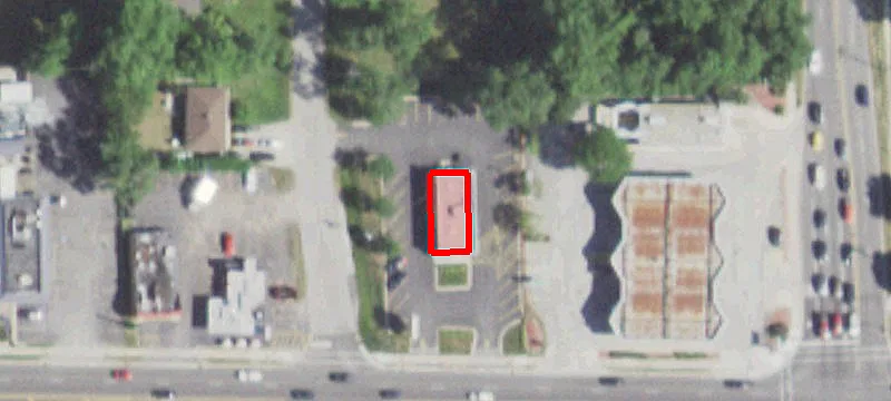920 Roosevelt Rd