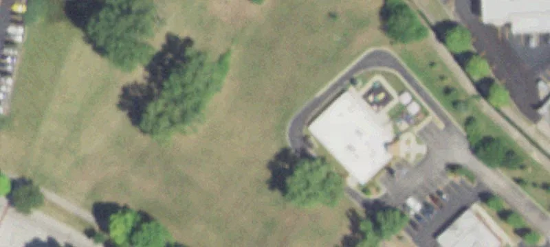 321 Edgewater Dr