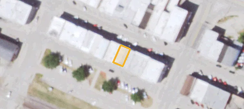 121 Main St