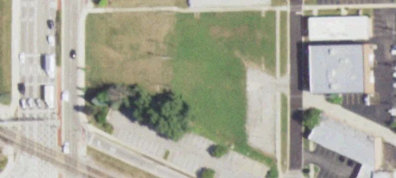 120 Commercial St