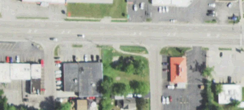 817 Rollins Rd