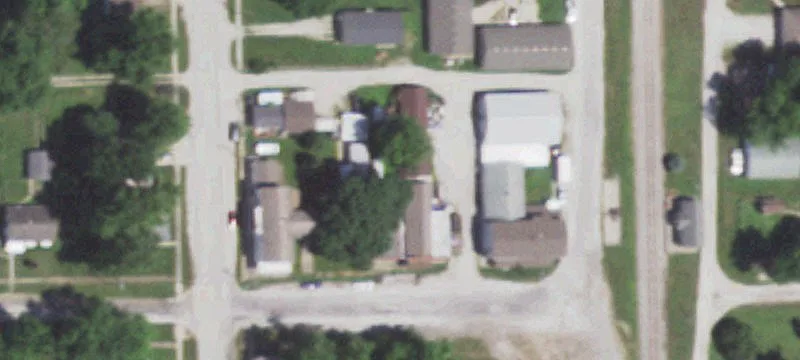 19 Lewis St