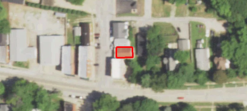 124 John St