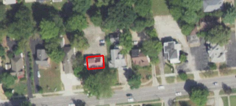 802 Main St