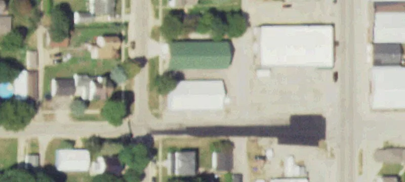 211 2nd Ave