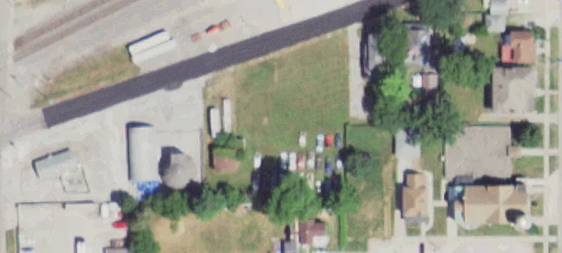 725 Commercial St