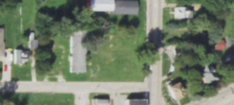 494 Henderson St