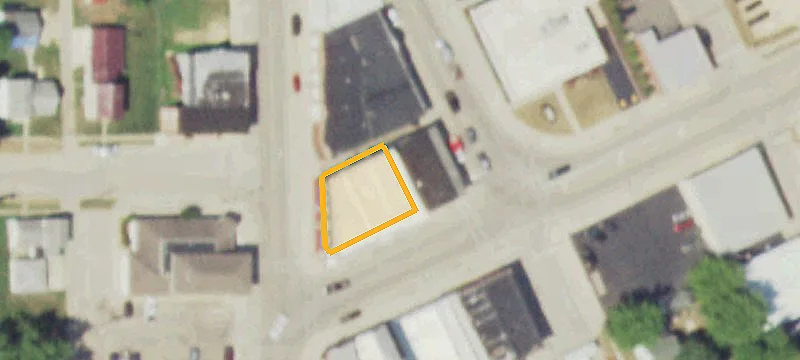 106 Main St
