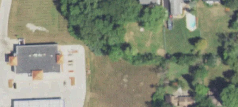 634 En Ave