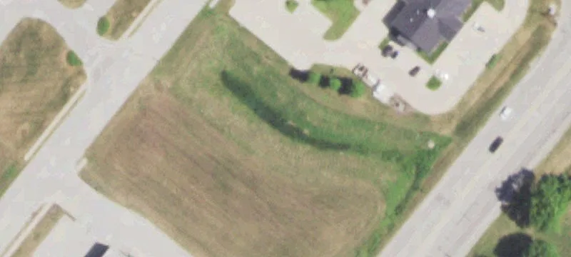116 Illini Blvd