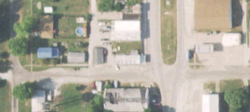 320 Main St