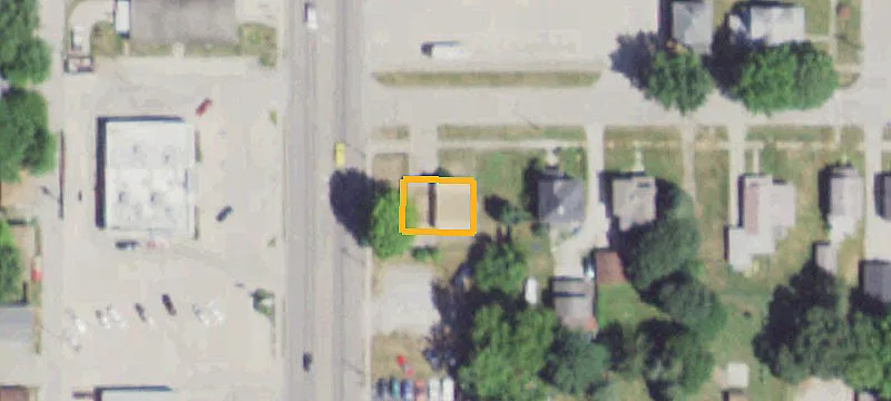 300 Main St