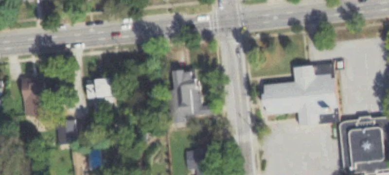 302 Poplar St