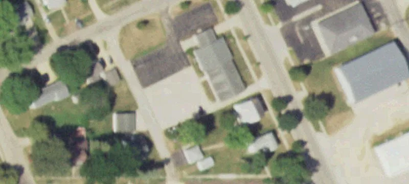208 Walnut Ave