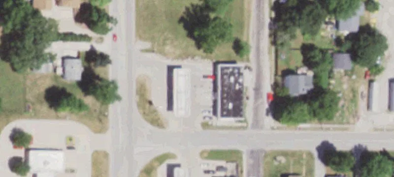 1009 Division St