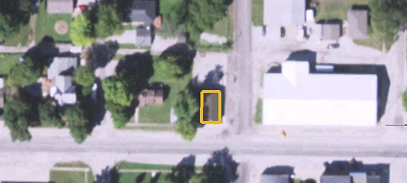 301 Main St