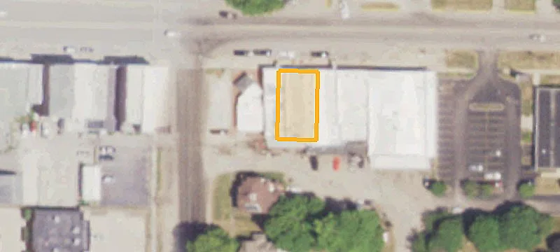 306 Main St