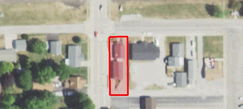 102 Oakwood St