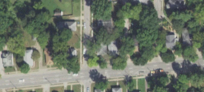 704 Walnut St