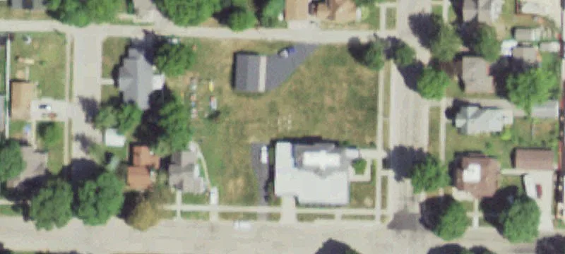 110 7th St