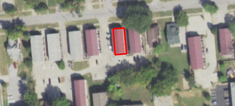501 College St