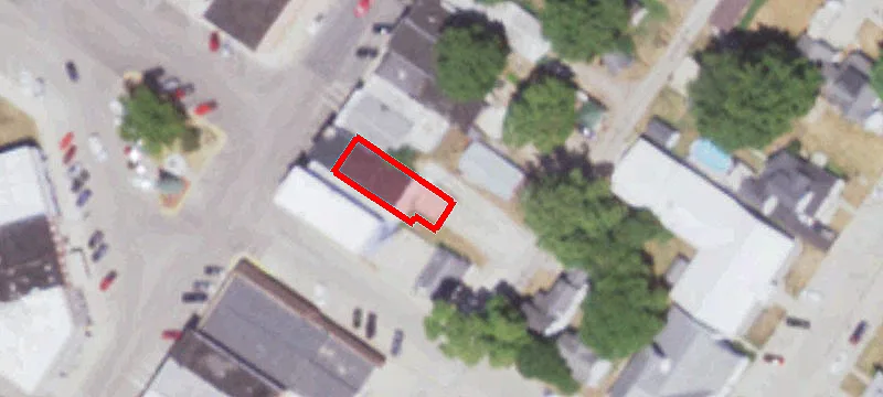 808 Main St