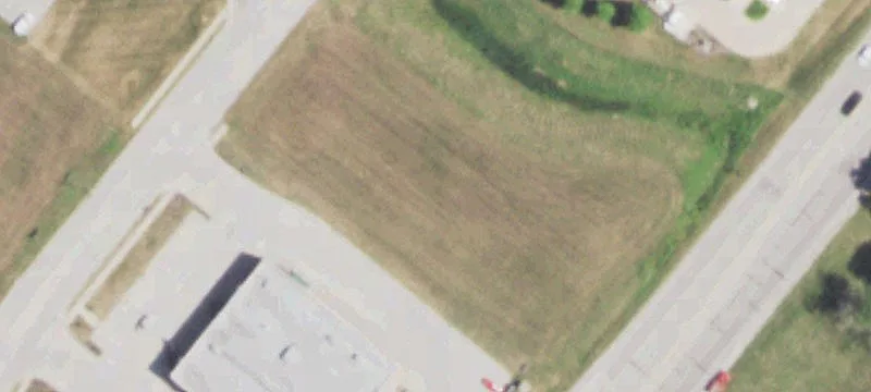112 Illini Blvd