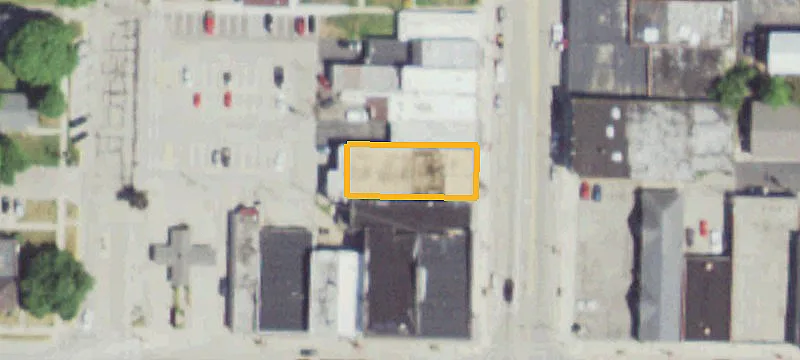 110 4th St