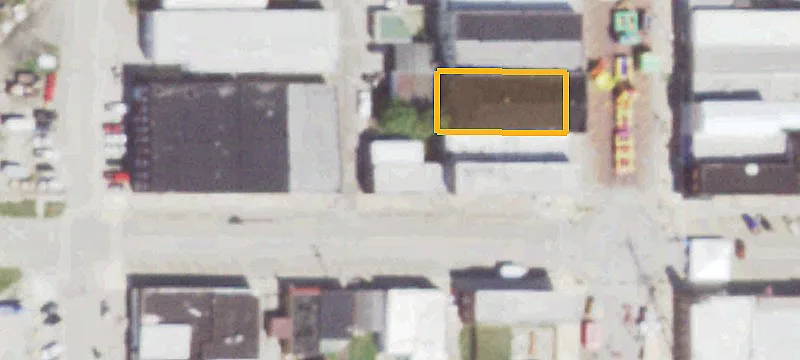 110 8th St