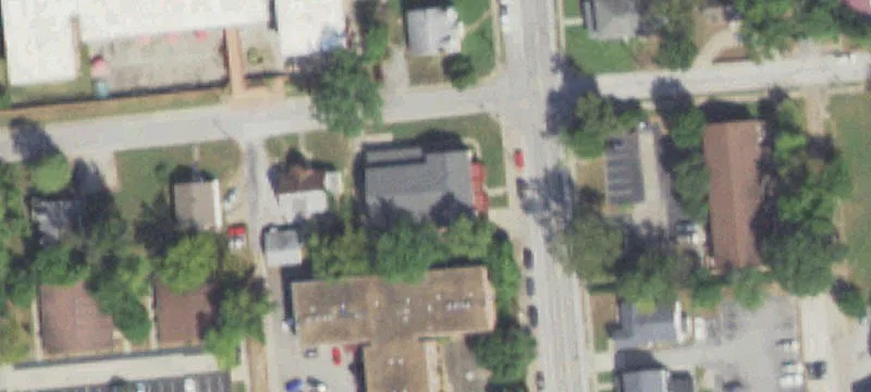 700 Poplar St