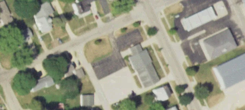 210 Walnut Ave