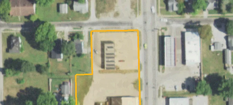 1110 Main St