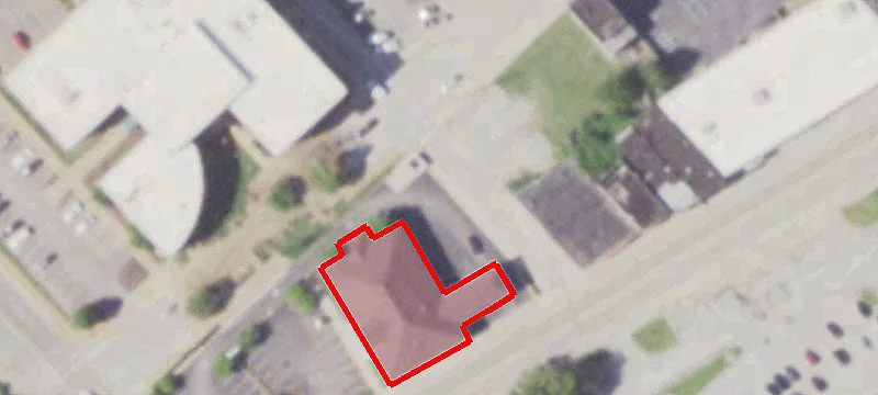 21 Collinsville Ave