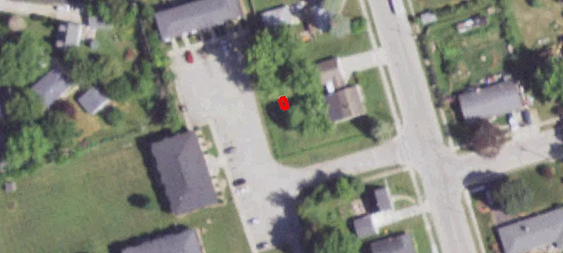 520 Ben St
