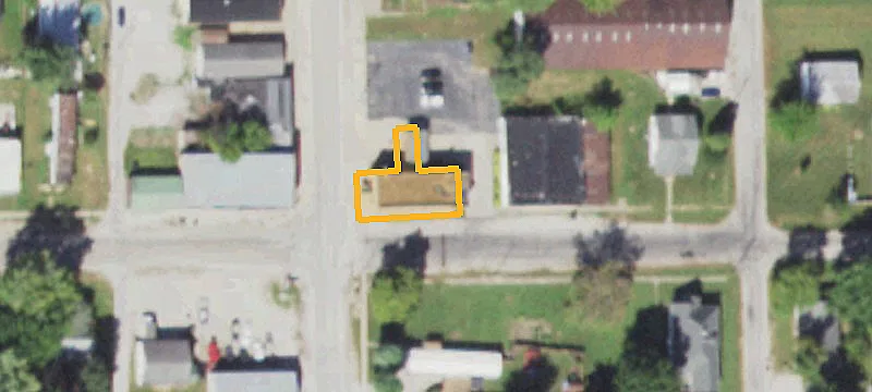 102 Maple St