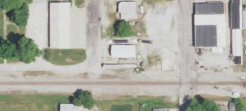 106 Oak St