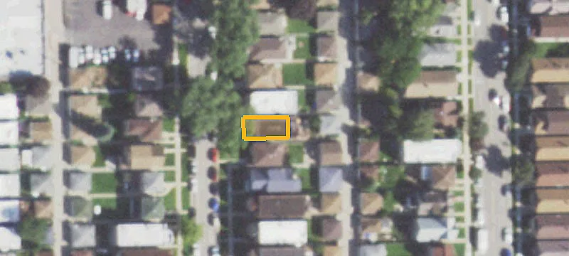 1627 Clarence Ave