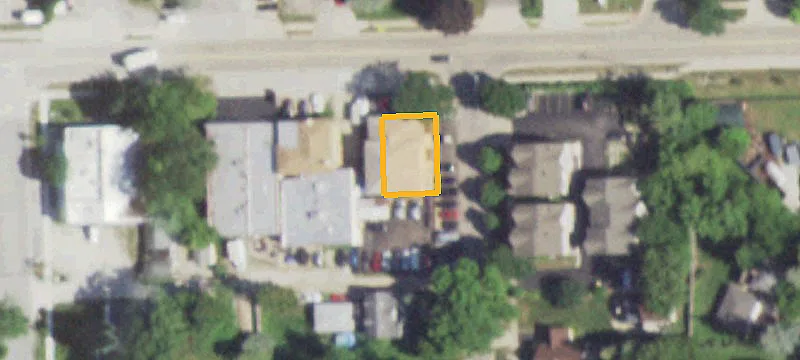 119 Chicago Ave