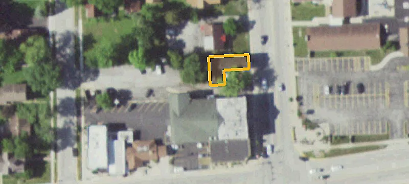 1338 Main St