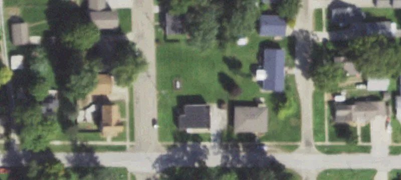 302 Newton St