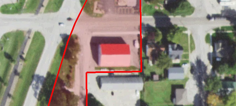 910 Main St