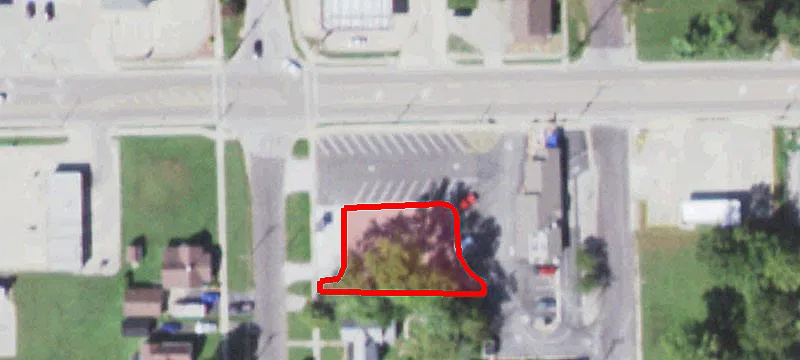 110 Harris Ave