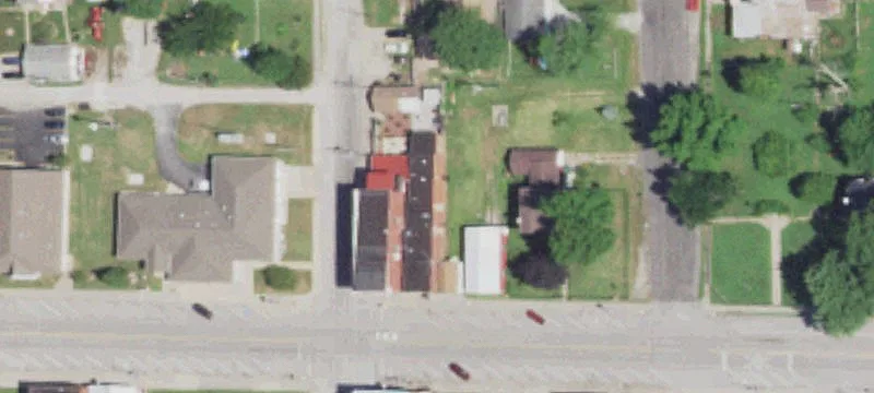 301 Main St