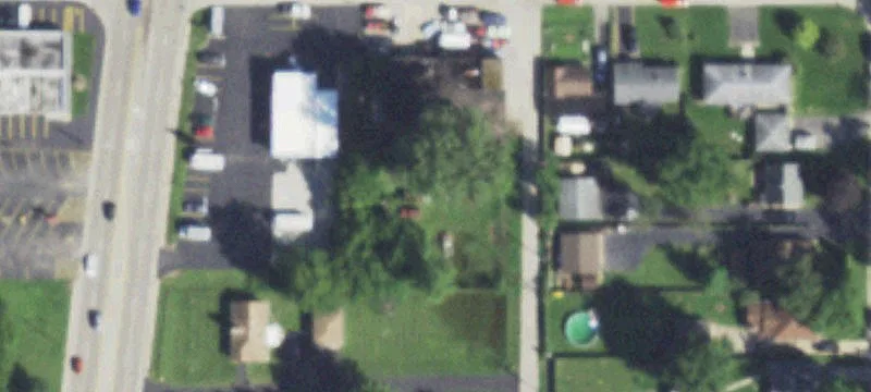 11th St