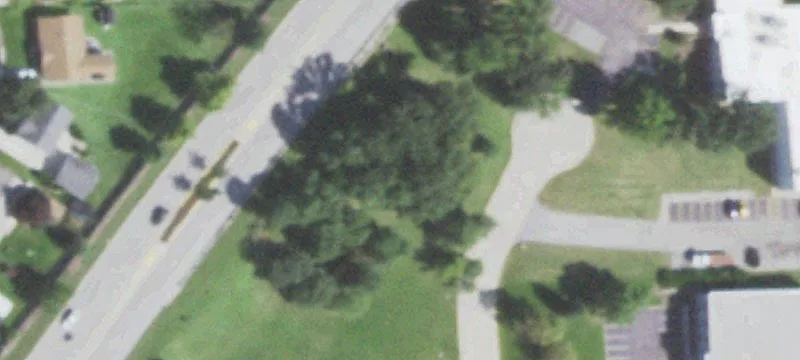 735 Oakridge Dr