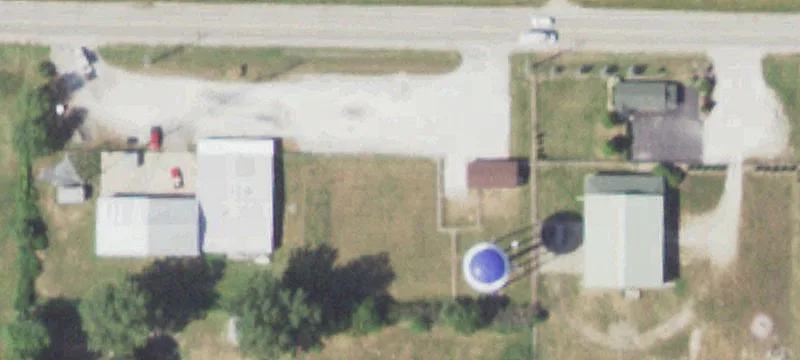 5058 Edgewater Dr