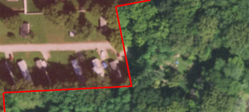 733 Riverside Ct